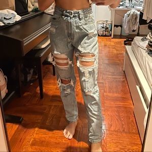 PRETTY LITTLE THING ripped mom jeans